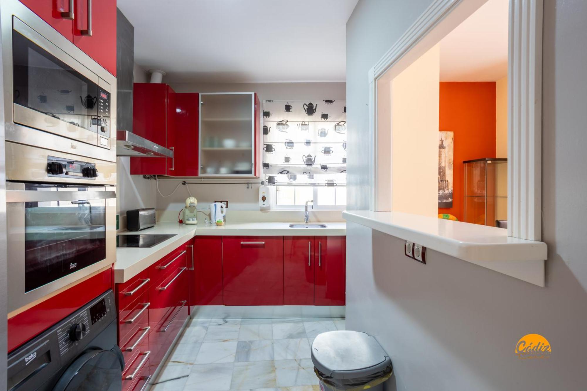 Red Home By Cadiz Time Exterior foto